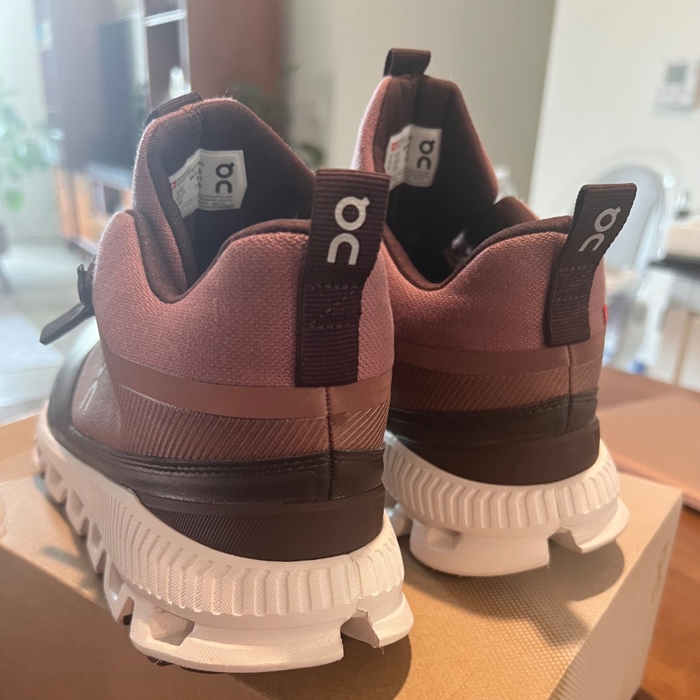 ON Womens Cloud Hi Waterproof 1 Sneake Size 9.5 - Picture 7 of 17